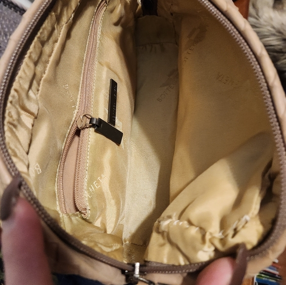 Bottega Vaneta Pouch - Picture 8 of 14